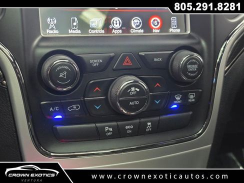 Used 2016 Jeep Grand Cherokee SRT image 27