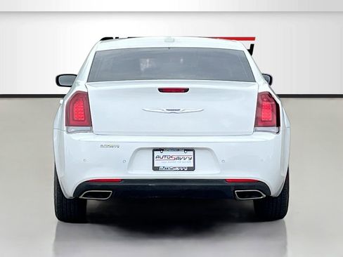 Used 2023 Chrysler 300 S w/ Comfort Group RWD image 6