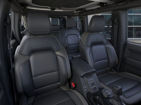 New 2026 Ford Bronco Outer Banks image 12