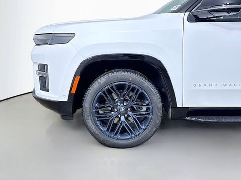 New 2026 Jeep Grand Wagoneer 4WD image 34