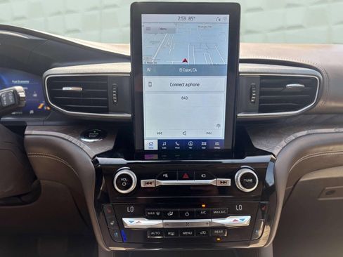 Used 2021 Ford Explorer Platinum w/ Equipment Group 601A image 37