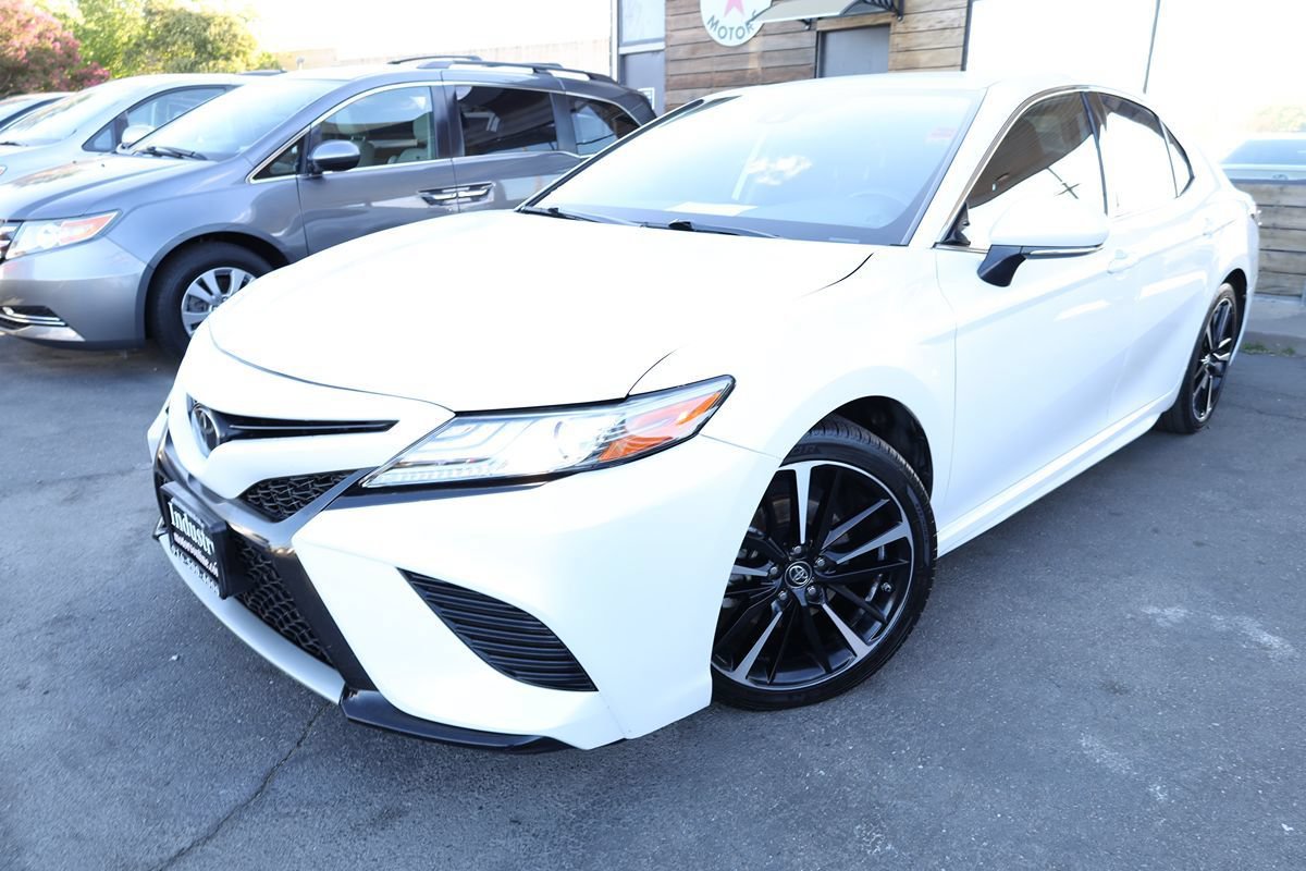 Used 2019 Toyota Camry XSE w/ Carpet Mat Package FWD image 2