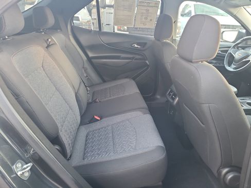 Used 2023 Chevrolet Equinox LT image 28