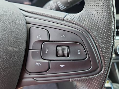New 2026 Buick Envista Sport Touring FWD image 18