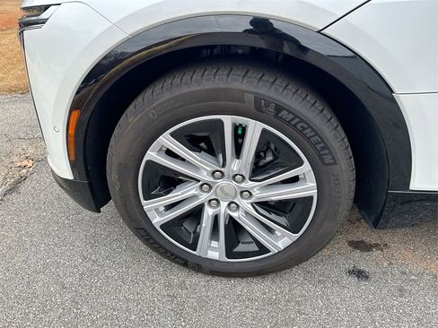 Used 2024 Cadillac Lyriq Tech w/ Driver Assist Package image 12