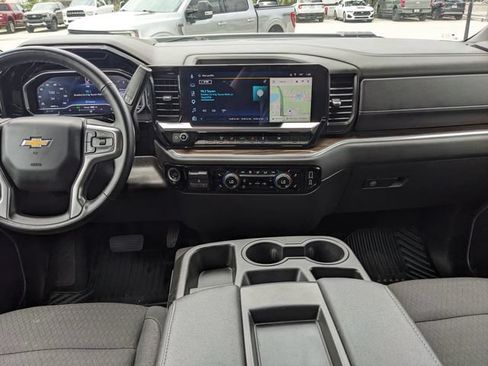 Used 2025 Chevrolet Silverado 2500 LT w/ Convenience Package AWD/4WD image 16