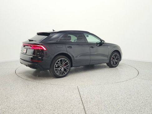 Used 2023 Audi Q8 Premium Plus w/ Premium Plus Package image 5