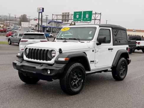 Used 2025 Jeep Wrangler Sport image 1