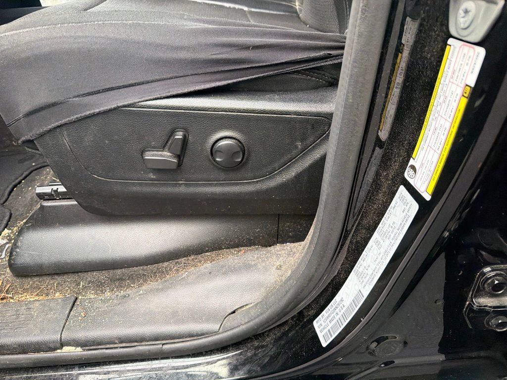 Used 2022 RAM 1500 Big Horn AWD/4WD image 11