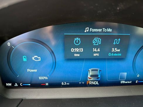 New 2026 Ford Escape ST-Line Select w/ Tech Pack #2 image 16