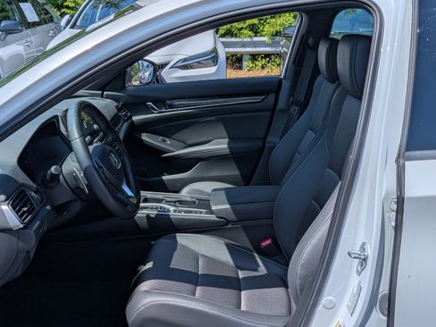 Used 2022 Honda Accord Sport image 15