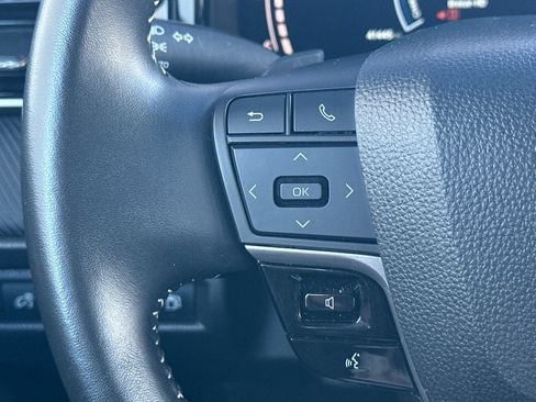 Used 2025 Toyota Camry SE FWD image 29