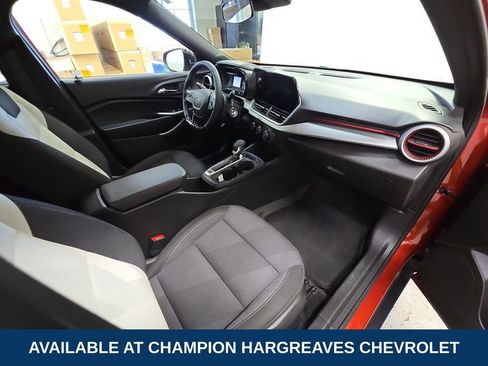 Used 2024 Chevrolet Trax RS w/ Driver Confidence Package FWD image 37