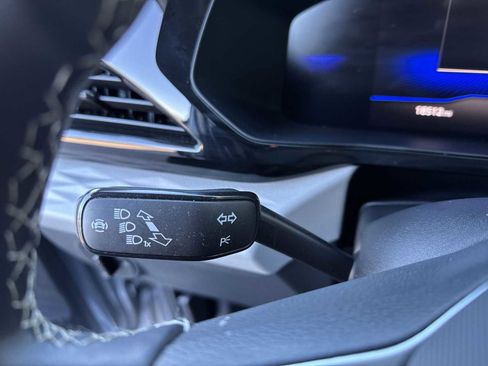 Used 2024 Volkswagen Taos S image 32