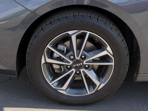 Used 2022 Kia Forte LXS image 27