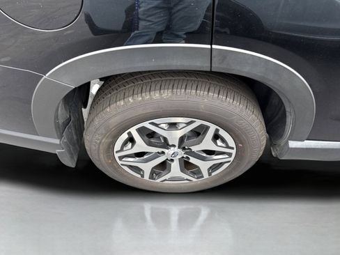 Used 2024 Subaru Forester Premium w/ POP Package 3 image 28