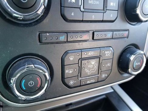 Used 2017 Ford Expedition Limited w/ Equipment Group 301A image 24