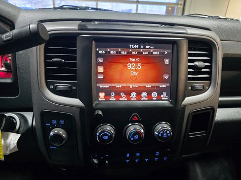 Used 2017 RAM 3500 Tradesman w/ Chrome Appearance Group image 30