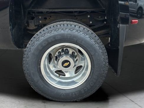Used 2018 Chevrolet Silverado 3500 High Country w/ Duramax Plus Package image 28