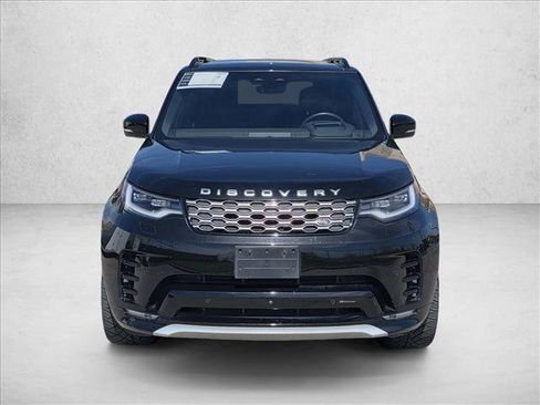 Used 2023 Land Rover Discovery Metropolitan Edition image 2