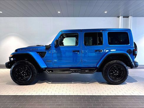 Used 2023 Jeep Wrangler Unlimited Rubicon 4xe AWD/4WD image 2