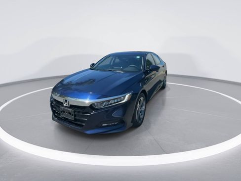 Used 2020 Honda Accord EX image 4