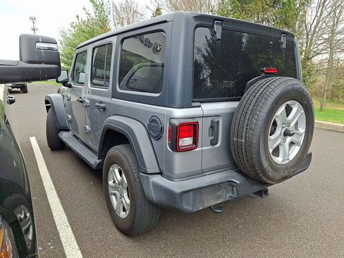 Used 2021 Jeep Wrangler Unlimited Sport image 7