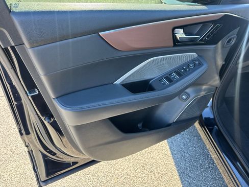 Used 2022 Acura MDX SH-AWD image 10