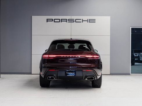 Certified 2026 Porsche Macan AWD/4WD image 6