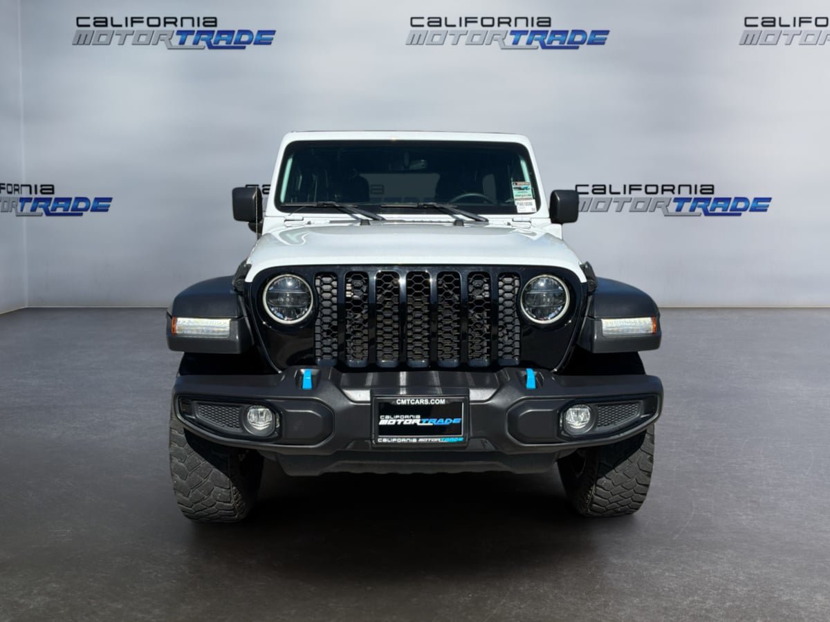 Used 2023 Jeep Wrangler Unlimited w/ Sun & Screen Package AWD/4WD image 2