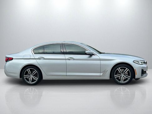 Used 2021 BMW 540i w/ Premium Package image 4