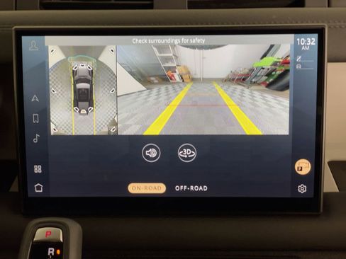 Used 2025 Land Rover Defender 110 S image 23