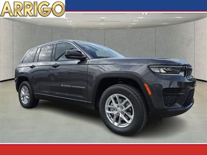 New 2025 Jeep Grand Cherokee Laredo X w/ Trailer Tow Package
