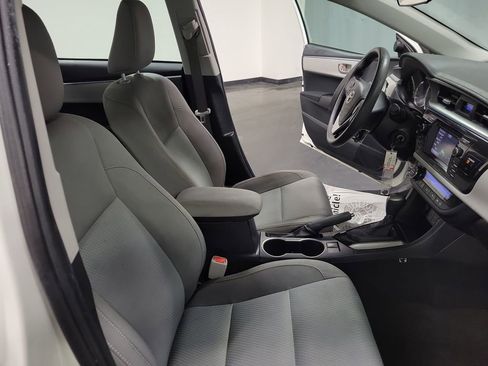 Used 2016 Toyota Corolla LE FWD image 21