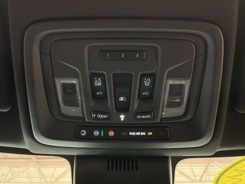Certified 2023 GMC Sierra 1500 AT4 w/ AT4 Premium Package AWD/4WD image 22