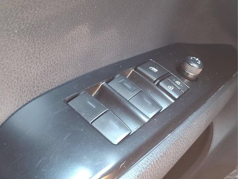Used 2025 Toyota Camry LE FWD image 22