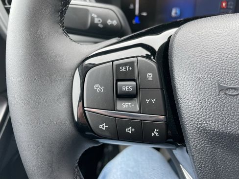 New 2026 Ford Escape SE image 24