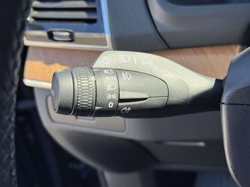 Used 2024 Volvo XC90 B5 Plus w/ Protection Package image 21