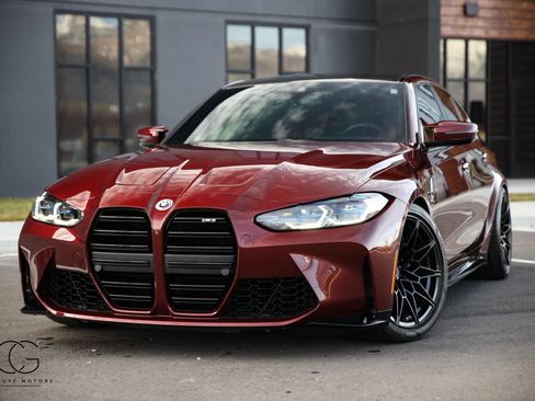 Used 2023 BMW M3 Sedan w/ Executive Package image 2