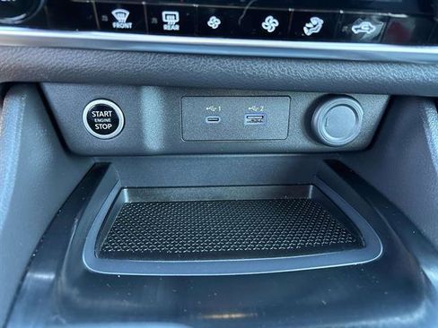 Used 2022 Nissan Rogue SV image 14