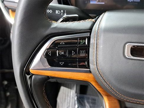 Used 2024 Jeep Grand Cherokee Summit image 25