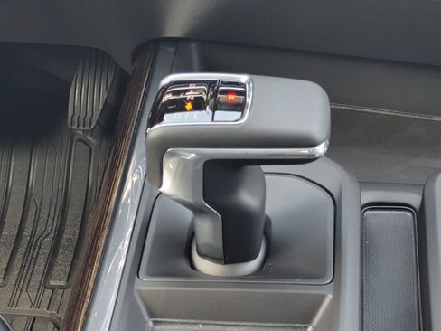 New 2026 GMC Sierra 1500 Elevation w/ Elevation Premium Package AWD/4WD image 16