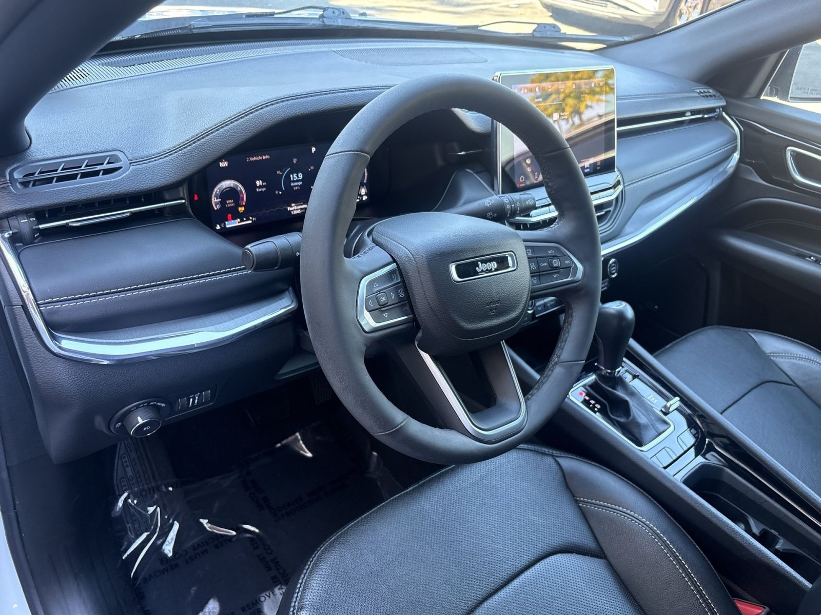 Used 2023 Jeep Compass High Altitude w/ Driver Assist Group I AWD/4WD image 16