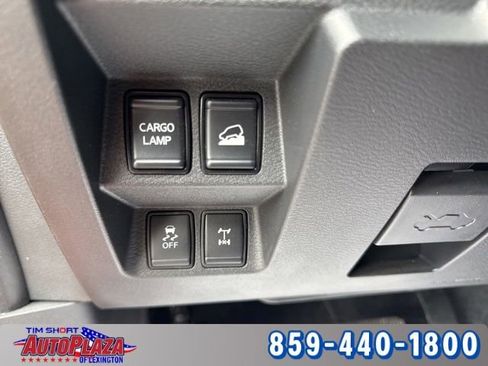 Used 2025 Nissan Frontier PRO-4X AWD/4WD image 26