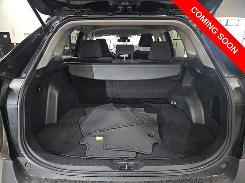 Used 2019 Toyota RAV4 LE w/ Carpet Mat Package FWD image 8