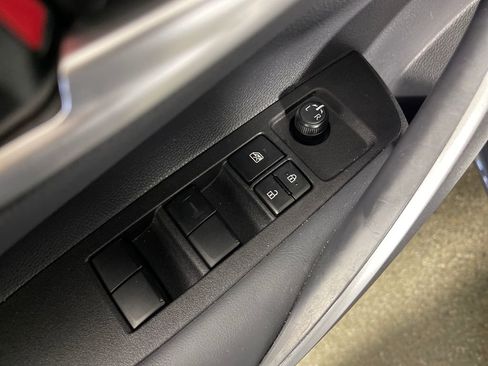 Certified 2025 Toyota Corolla SE FWD image 16