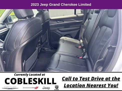 Used 2023 Jeep Grand Cherokee Limited w/ Trailer Tow Prep Group (B) AWD/4WD image 10