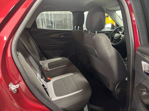 Used 2025 Chevrolet TrailBlazer LT image 38