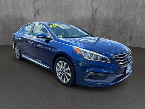 Used 2016 Hyundai Sonata Sport w/ Option Group 02 FWD image 7