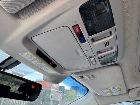 Used 2018 Subaru Outback 2.5i Limited image 53